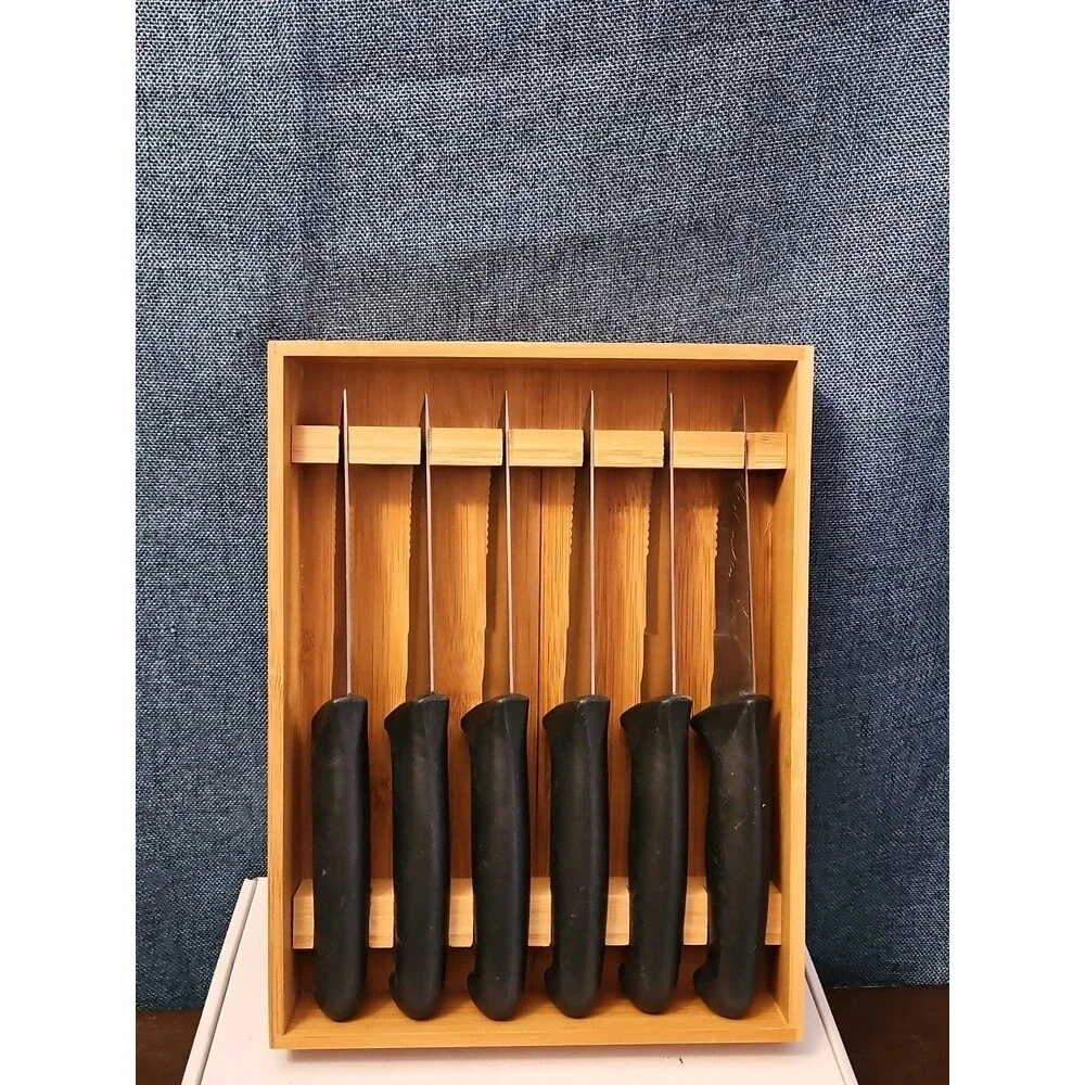 6 Gibson Steak Knives | 4.5